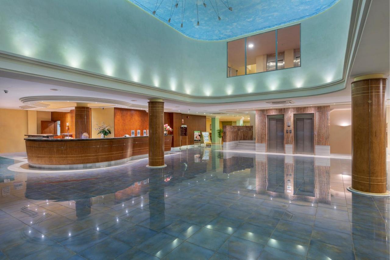 Can Picafort Palace Bagian luar foto